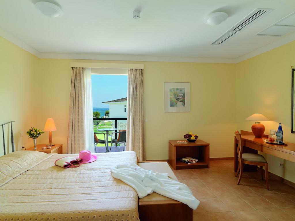 Corfu Chandris Hotel And Villas Dassia  Room photo